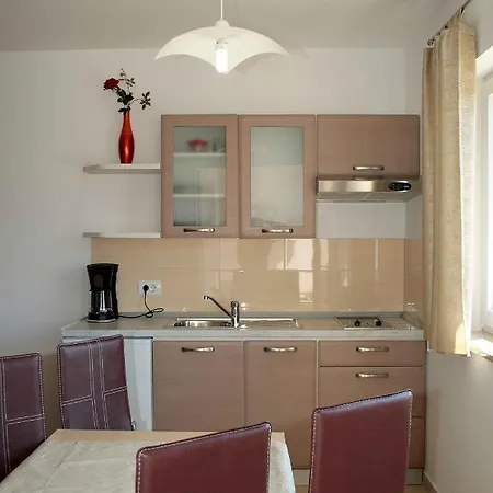 Apartamento In Porec/istrien 34136 Poreč